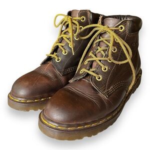 90s Vintage Doc Martens Brown Leather Boots‎